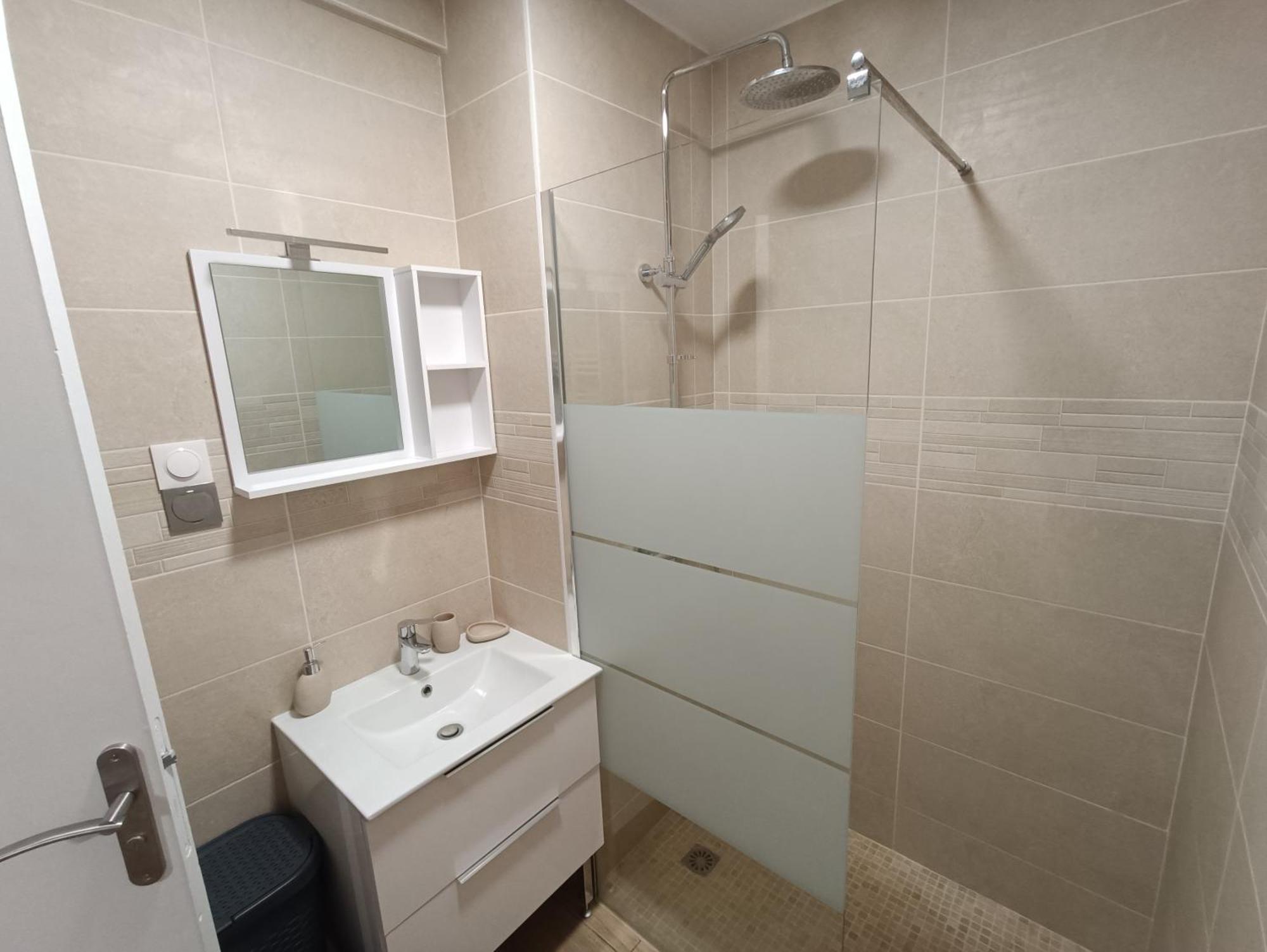 Appartements Et Studio Renoves En 2022, Intra Muros Avignon Ngoại thất bức ảnh
