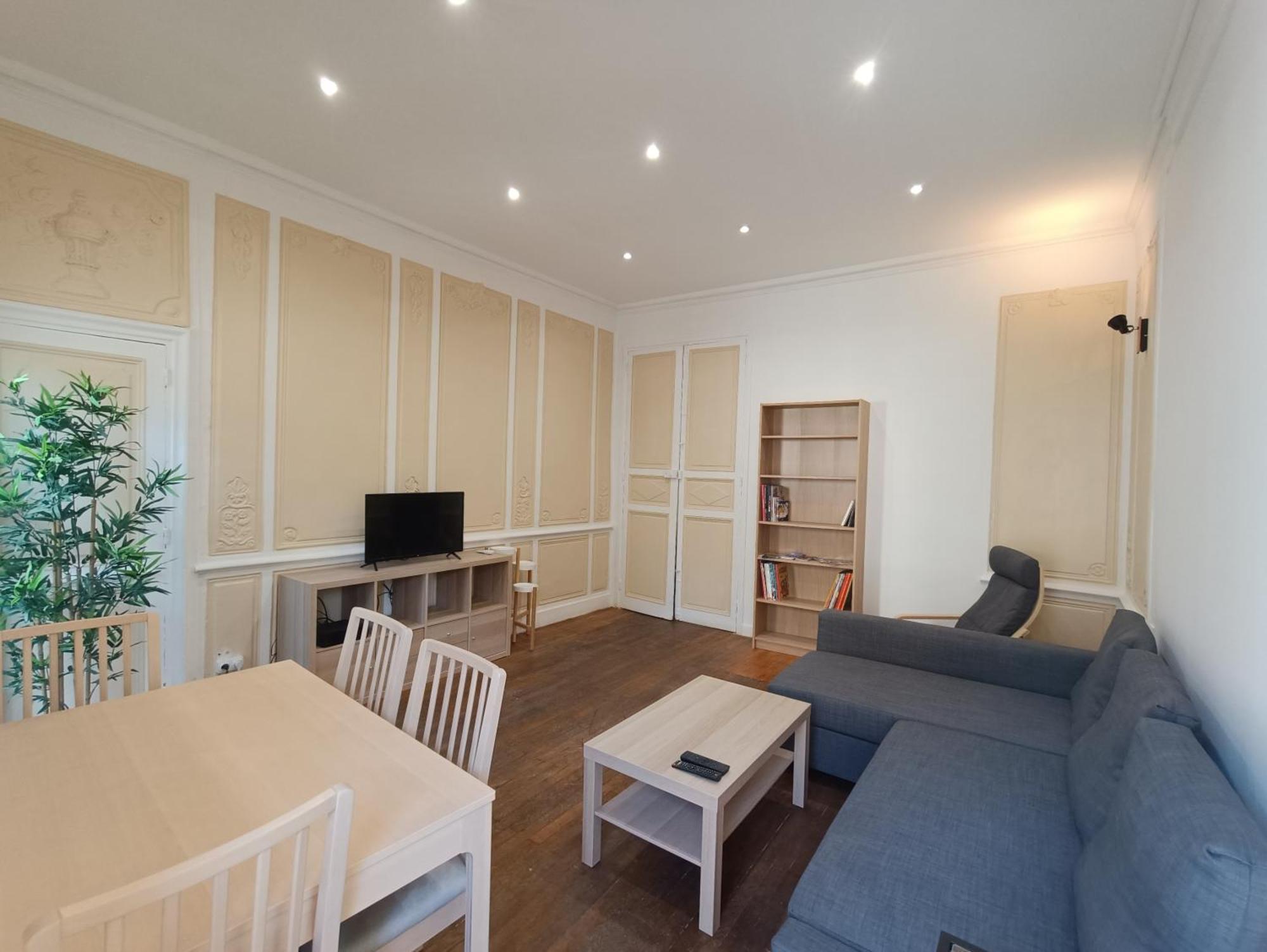 Appartements Et Studio Renoves En 2022, Intra Muros Avignon Ngoại thất bức ảnh